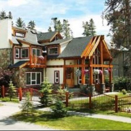 Beaujolais Boutique B&B At Thea'S House Banff Zewnętrze zdjęcie