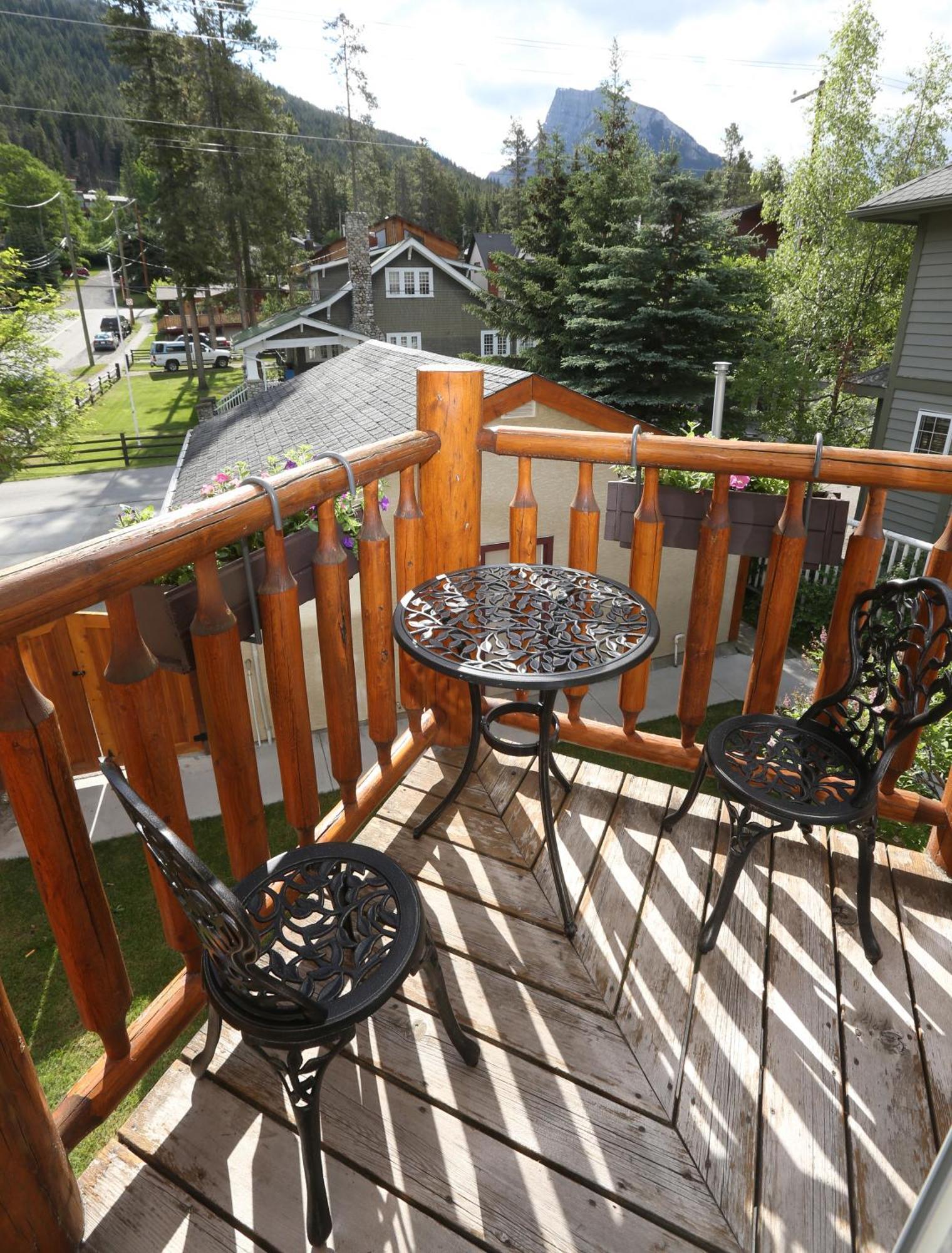Beaujolais Boutique B&B At Thea'S House Banff Zewnętrze zdjęcie