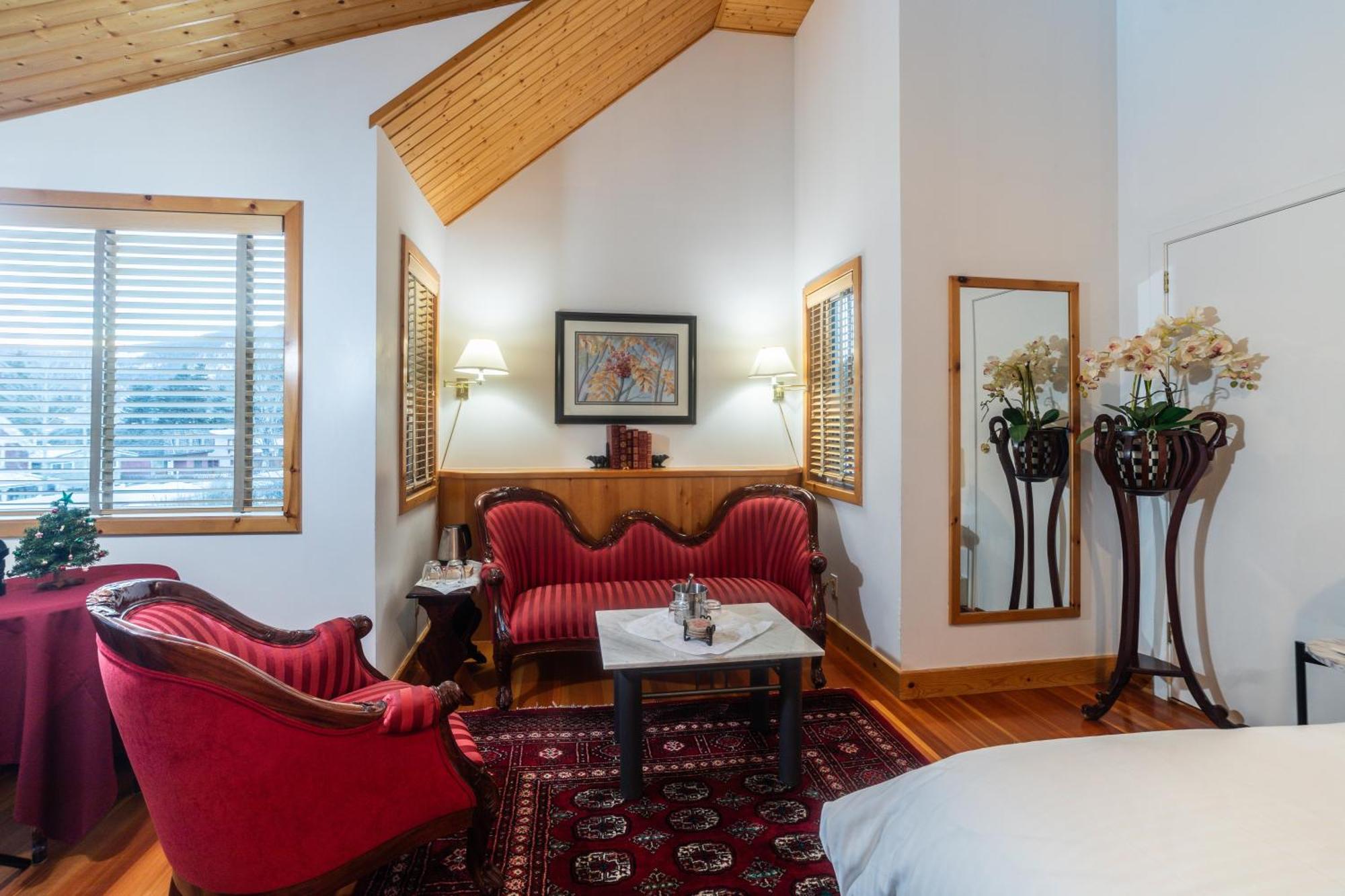 Beaujolais Boutique B&B At Thea'S House Banff Zewnętrze zdjęcie